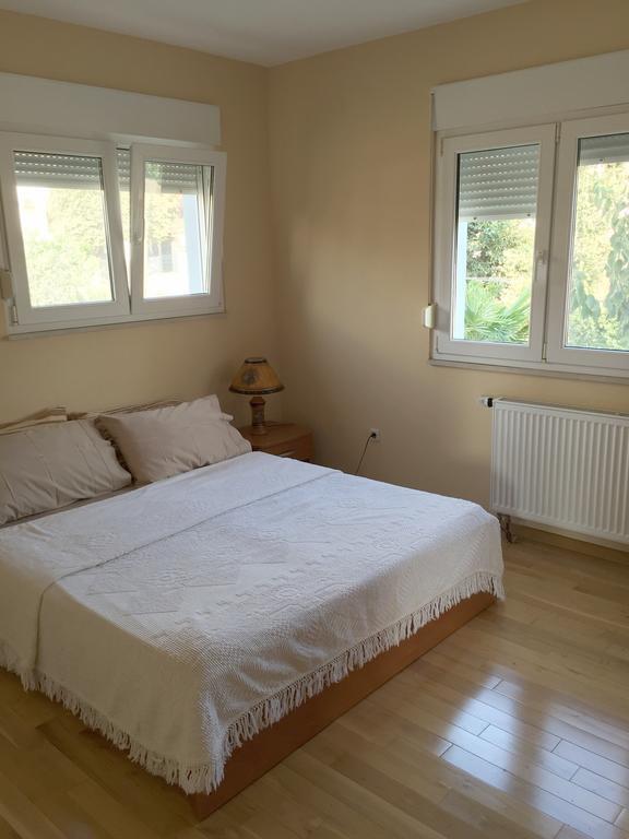 Ana'S Apartments Петрчане Экстерьер фото
